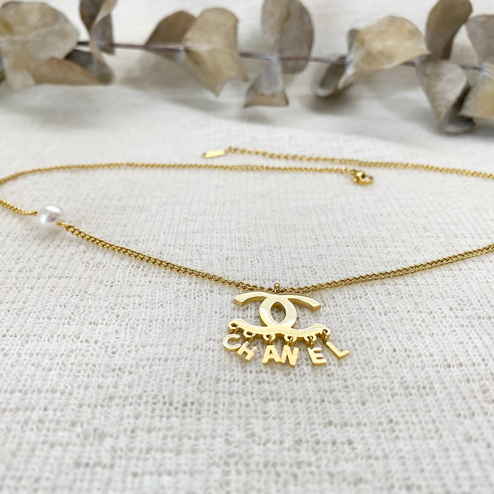 Thumbnail: Luxury Gold Chain Pearl Necklace