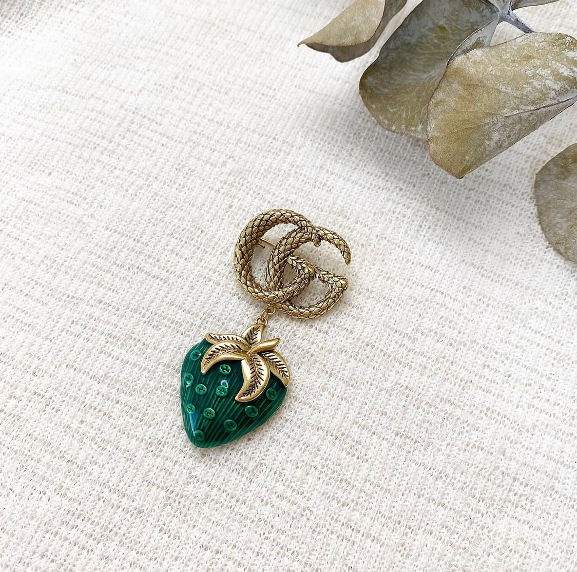 Luxury Antique Gold Strawberry Brooch (+Stamp)