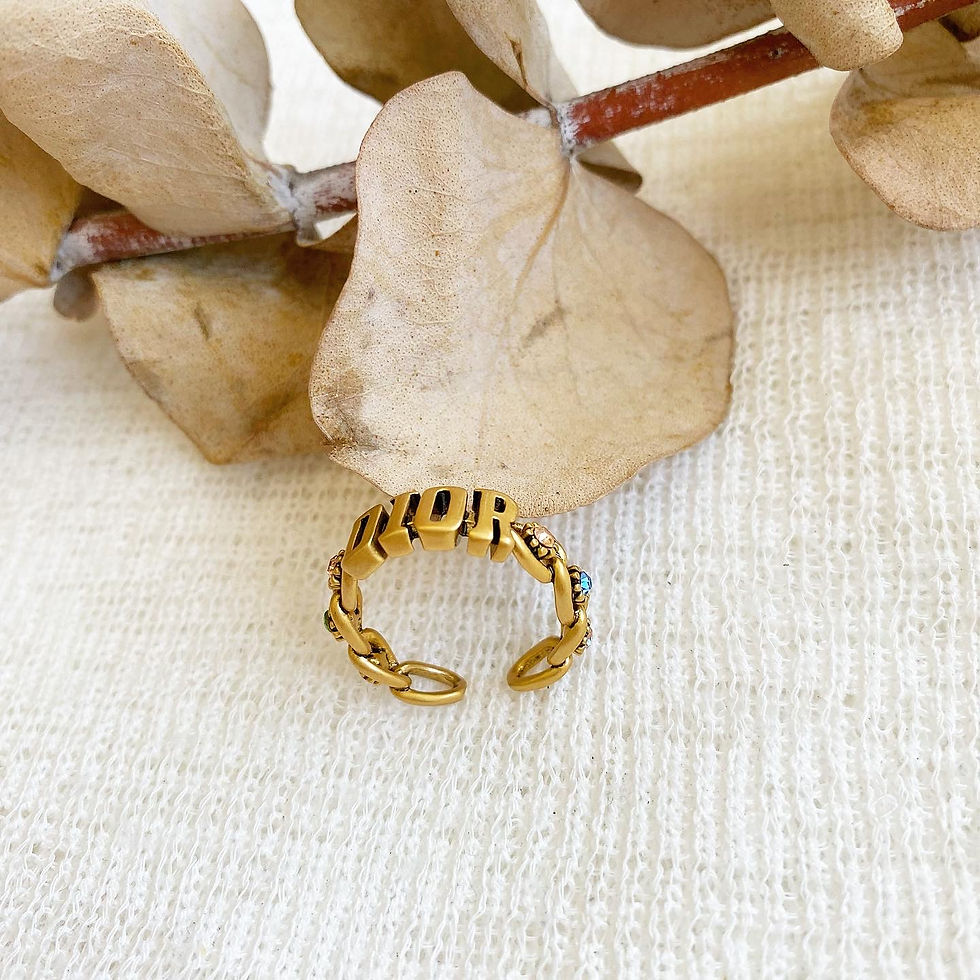 Thumbnail: Luxury Vintage Gold Ring (+Stamp)