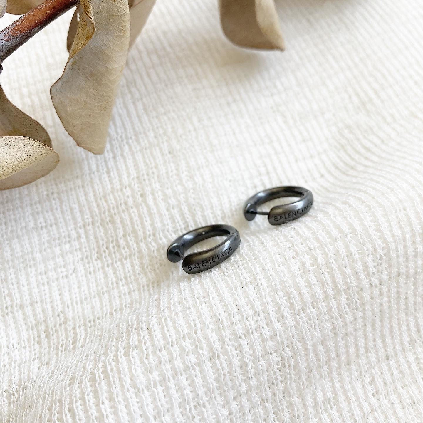 Luxury BāIēncīagā Hoop Earrings (+Stamp)