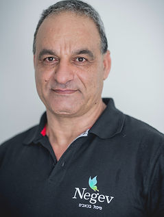 עופר נגב- בעלים ומטפל