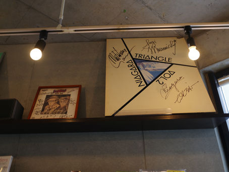 When our eyes met, he smiled.