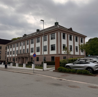 Gimi is next to Matmagasinet