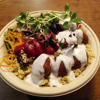 Red falafel bowl Maggis