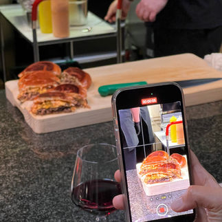 Food bloggers in action