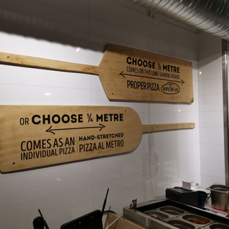 Decoration at Mano pizza