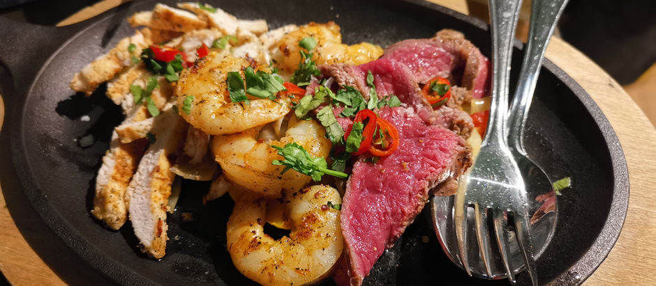 Mixed fajitas at Harry Pepper