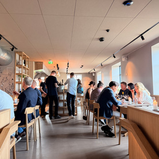 Gimi interior friday night