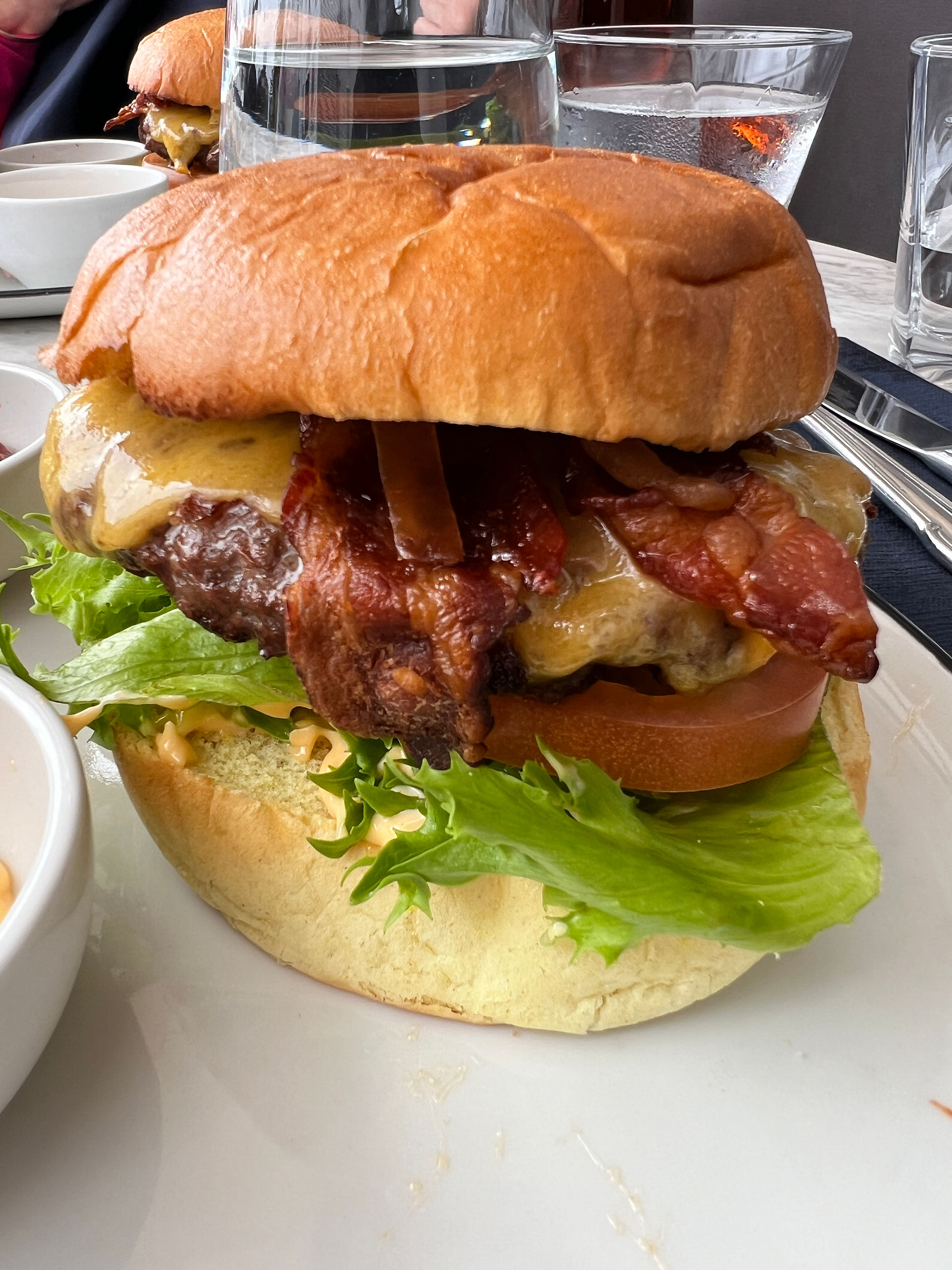 Burger at Salon du Nord