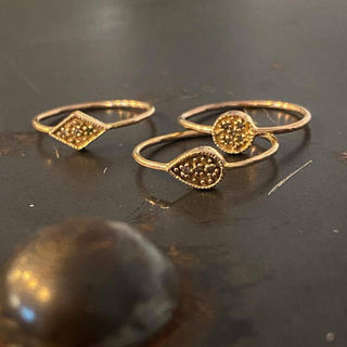 Louise Hendricks Paris chez JOY BIJOUX Martinique.jpg