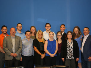 12 New Sales Representatives Receive Achievement Certificates
