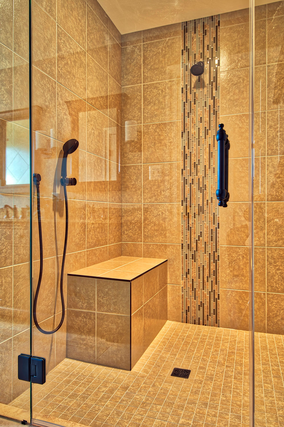 Guest Shower-Bench