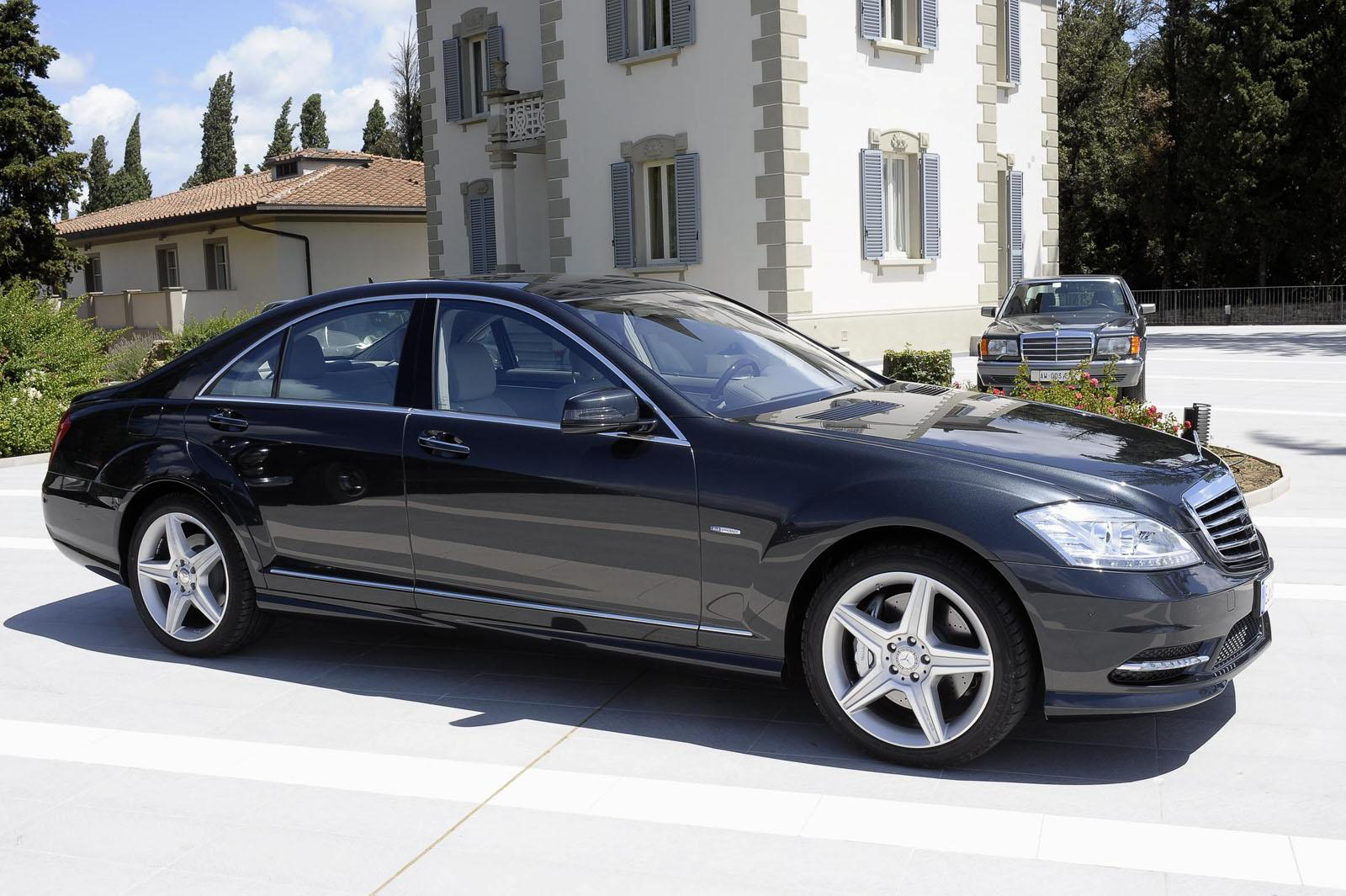 Mercedes Benz S-550