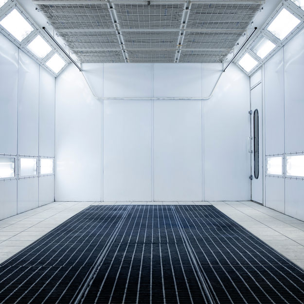 Industrial paint spray booth filtration unit
