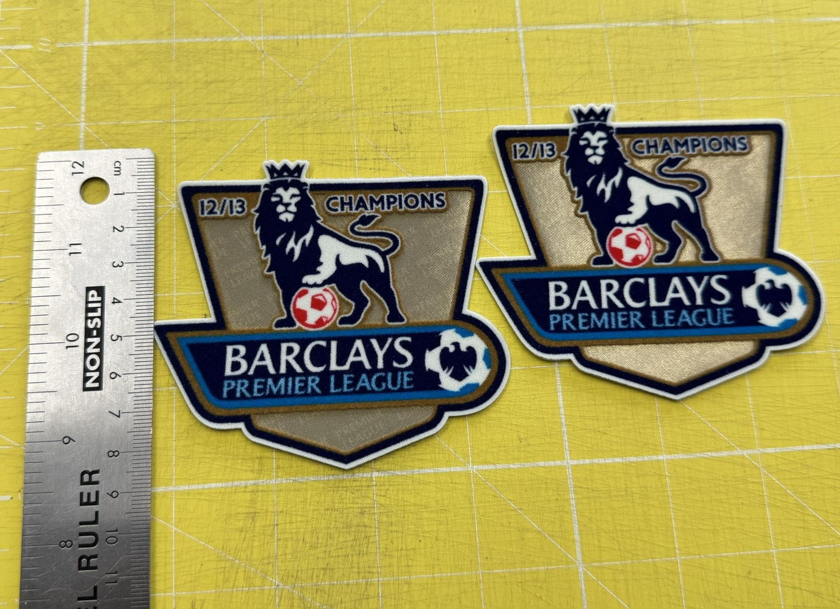 BARCLAYS PREMIER LEAGUE REPLICA ISSUE SLEEVE PATCHES 2012-13 FELT TYPE CHAMPIONS