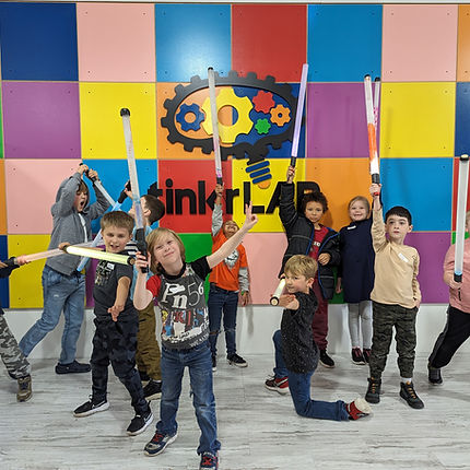 Group photo of children at tinkrCAMP.