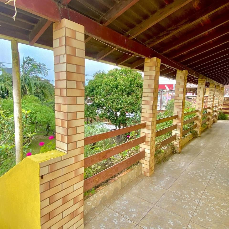 Miniatura: 3 CASAS em Imóvel de esquina 450m2 localizado no Camacho, Jaguaruna S/C