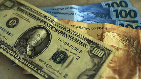 Benayon: "Para sobreviver, sair do dólar"