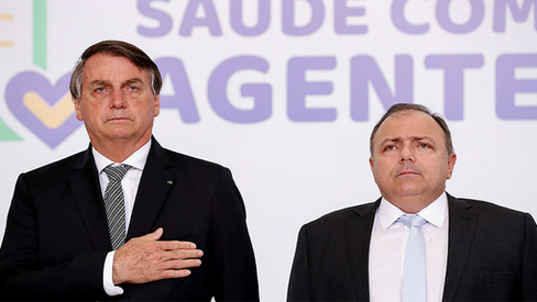 A vacinação e os descalabros de Bolsonaro e Pazuello