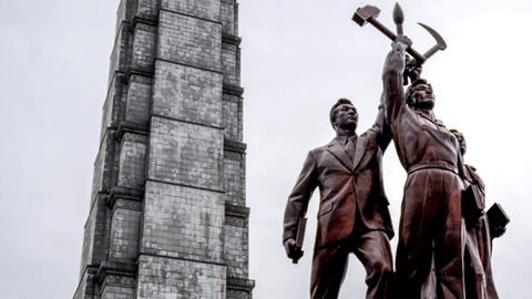 "Sobre as questões do período de transição para o socialismo e a ditadura do proletariado"