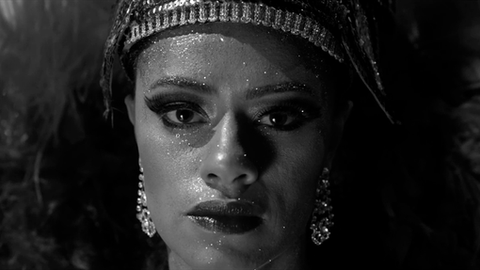 "Rainha" de Sabrina Fidalgo