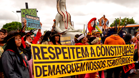 "Política indigenista inversa: como manobras jurídicas e interesses econômicos tentam restringir o direito originário"