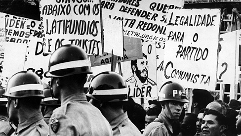 O Partido Comunista e a Revolução Nacional-Democrática