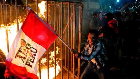 "Peru: sangue outra vez"