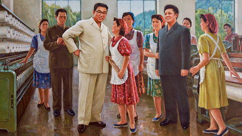 "Sempre entre o Povo"