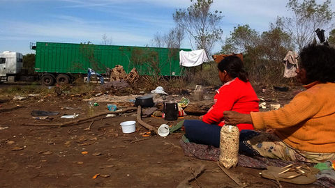 "Os Guarani e a contínua agonia e morte nas margens das rodovias"