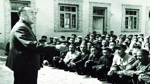 Chu Teh: "Sobre o problema relativo aos Quadros"