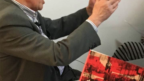 ENTREVISTA | Losurdo: "Toda a história da guerra fria foi a luta entre a emancipação anticoloni