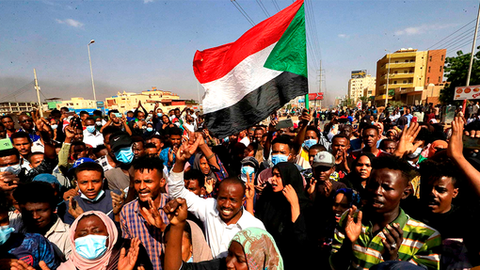 "Sudão: um perigoso desvio para a guerra civil"