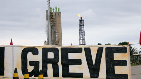 Federação Única dos Petroleiros (FUP) desmobiliza greve mesmo sem avanços