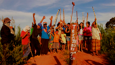 "Lula, não queremos fazenda, queremos a demarcação das nossas terras"