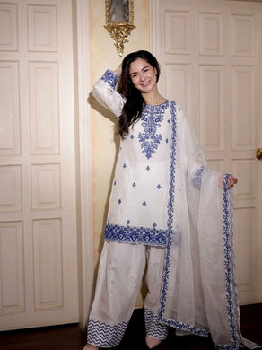Discover the Latest Trends in Indian and Pakistani Fashion: Shop New Arrivals at Amzi Collections USA