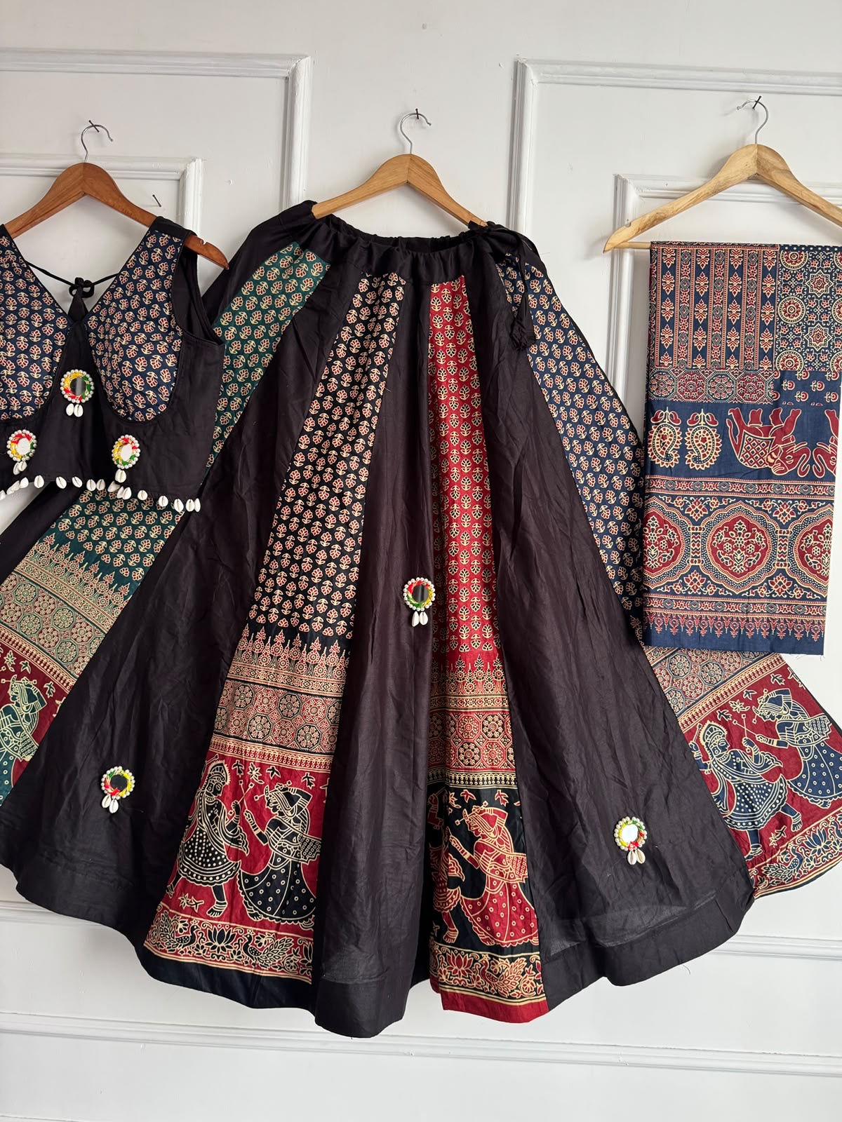 Navarti Lehenga Choli