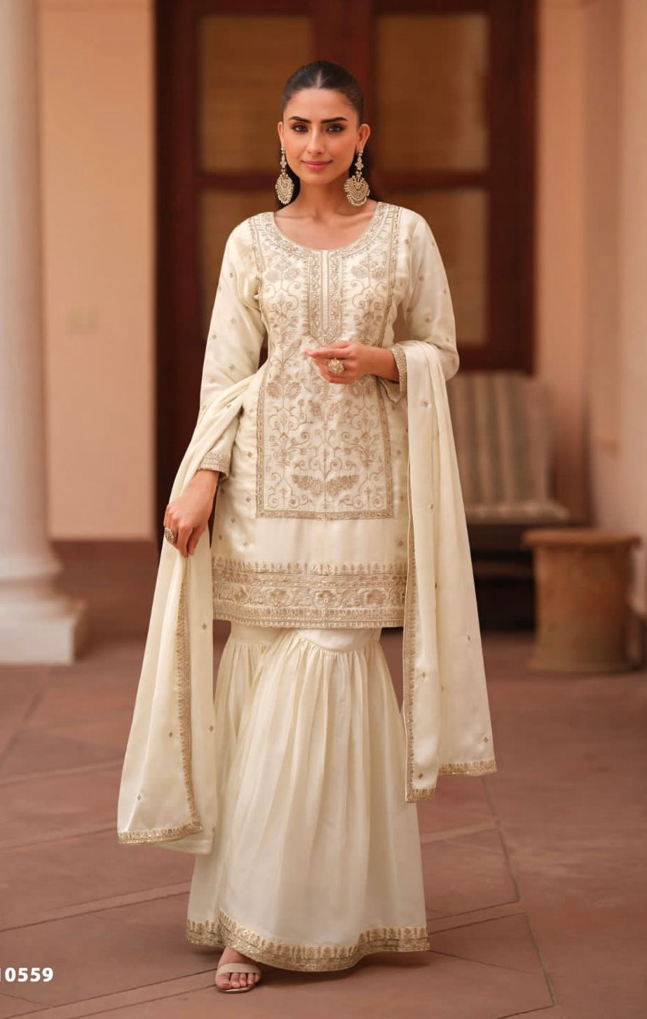 Thumbnail: MOHINI BY AASHIRWAD 