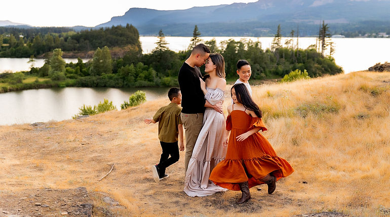 Columbia River Gorge Family Photography