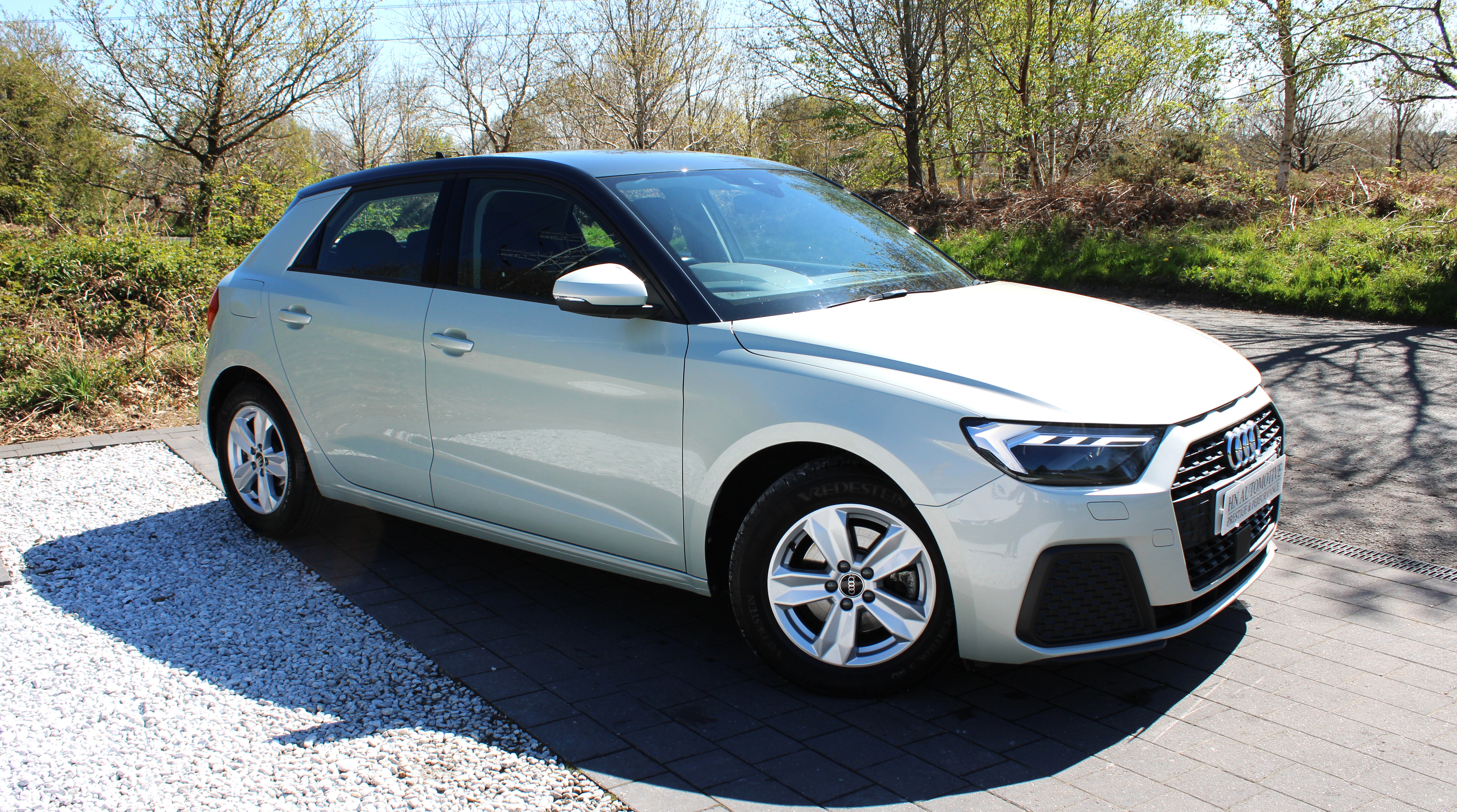 2022 Audi A1