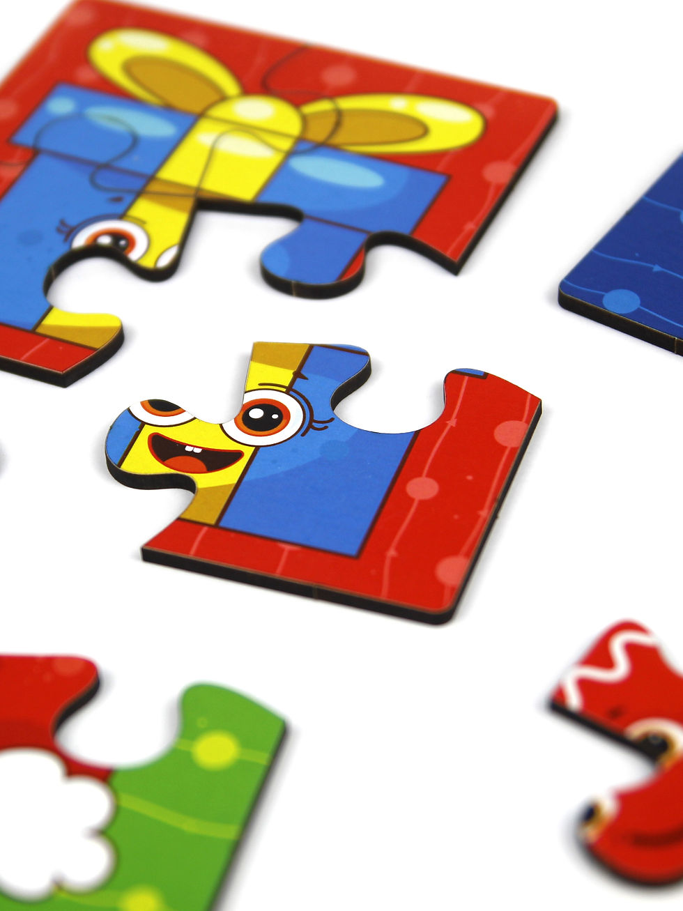 תמונה ממוזערת: פאזל עץ 4 ב-1: מתנות