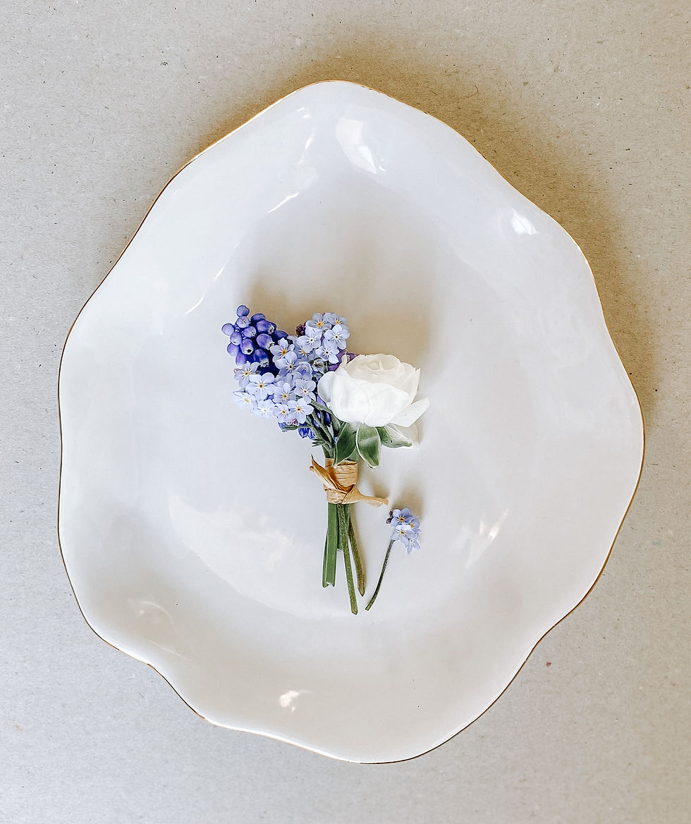 The Wedding Edit - Buttonholes