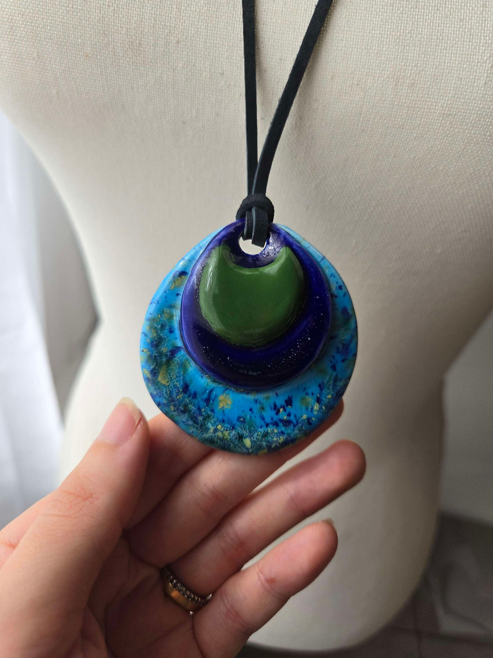 Thumbnail: Triple Color Pendant Necklace 