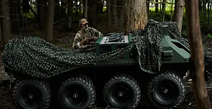 Quaze Technologies introduce autonomous wireless power transfer technology to the defence sector at DSEi 23