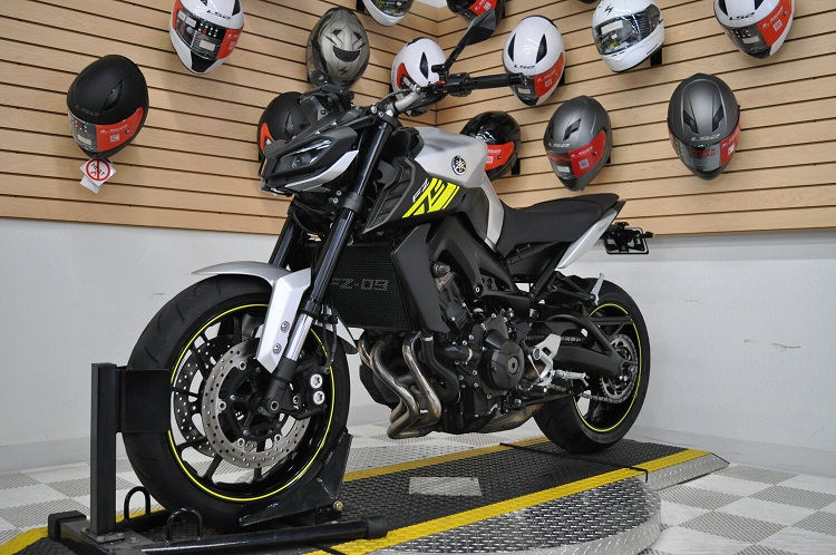 Thumbnail: 2017 YAMAHA FZ-09
