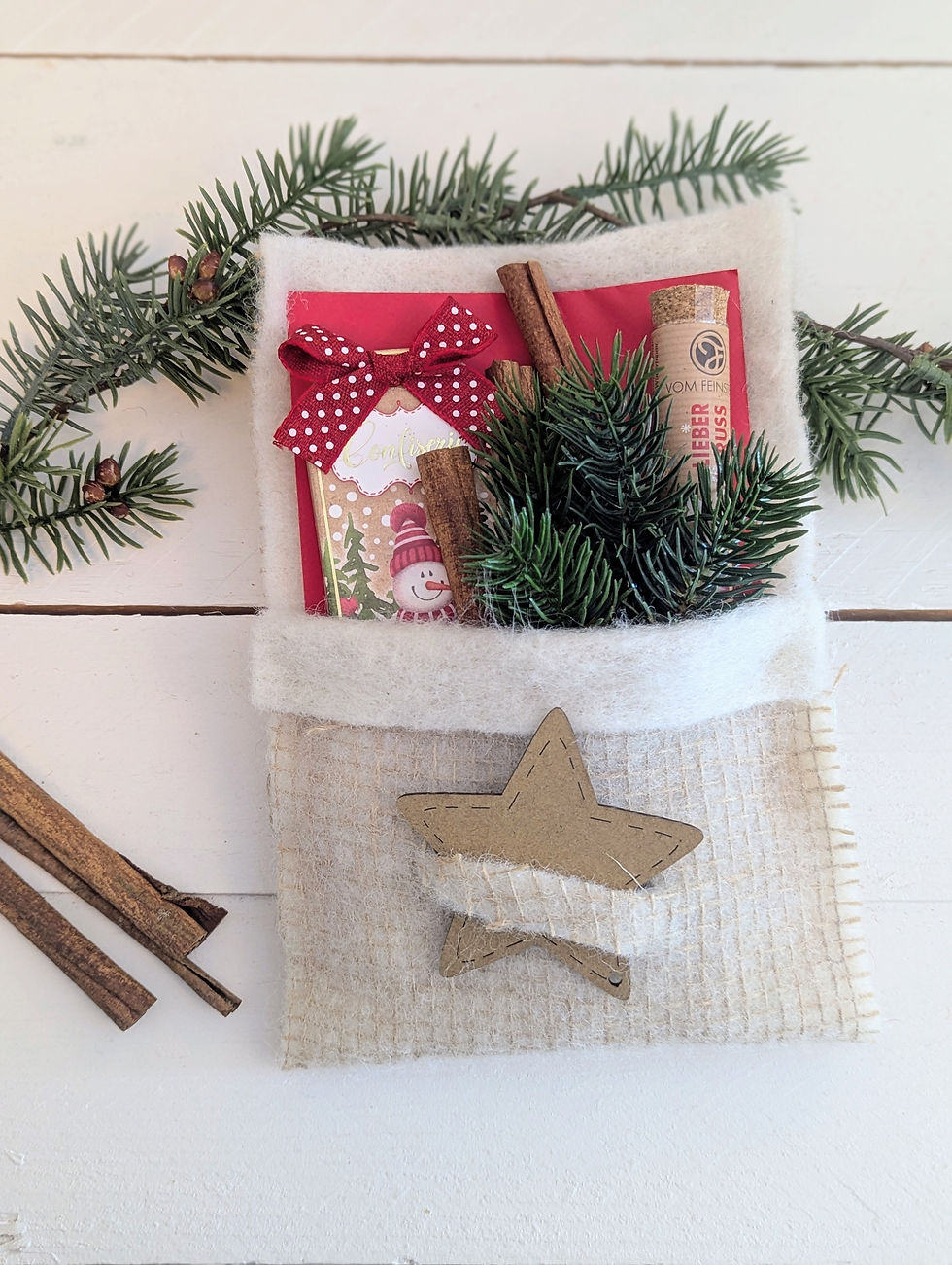 Miniaturbild: Tee "Lieber Weihnachtsgruß" Vom Feinsten - 10g im Reagenzglas