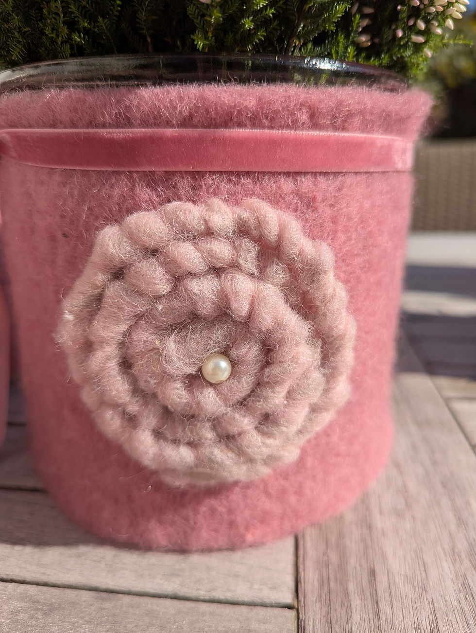 Miniaturbild: Flauschige Kordel aus Schurwolle in Pastellrosa – hochwertig - made by Lehner