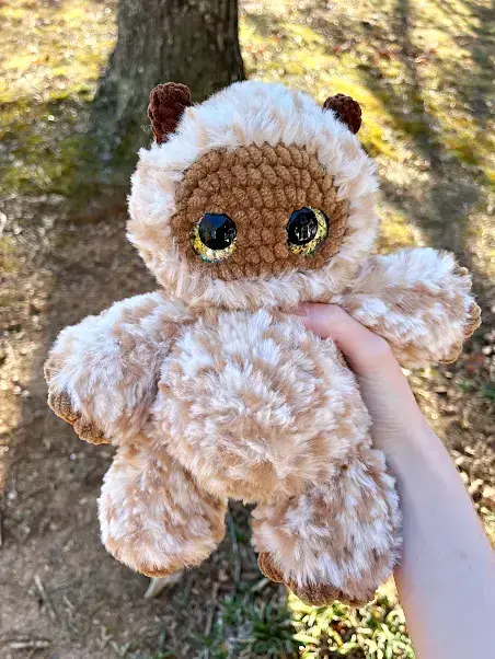 Thumbnail: Ari the Snuggle Monster