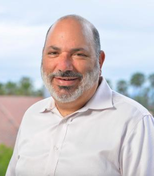 James Landay Profesor informatyki i profesor im. Ananada Rajaramana Venky'ego Harinarajana Stanford