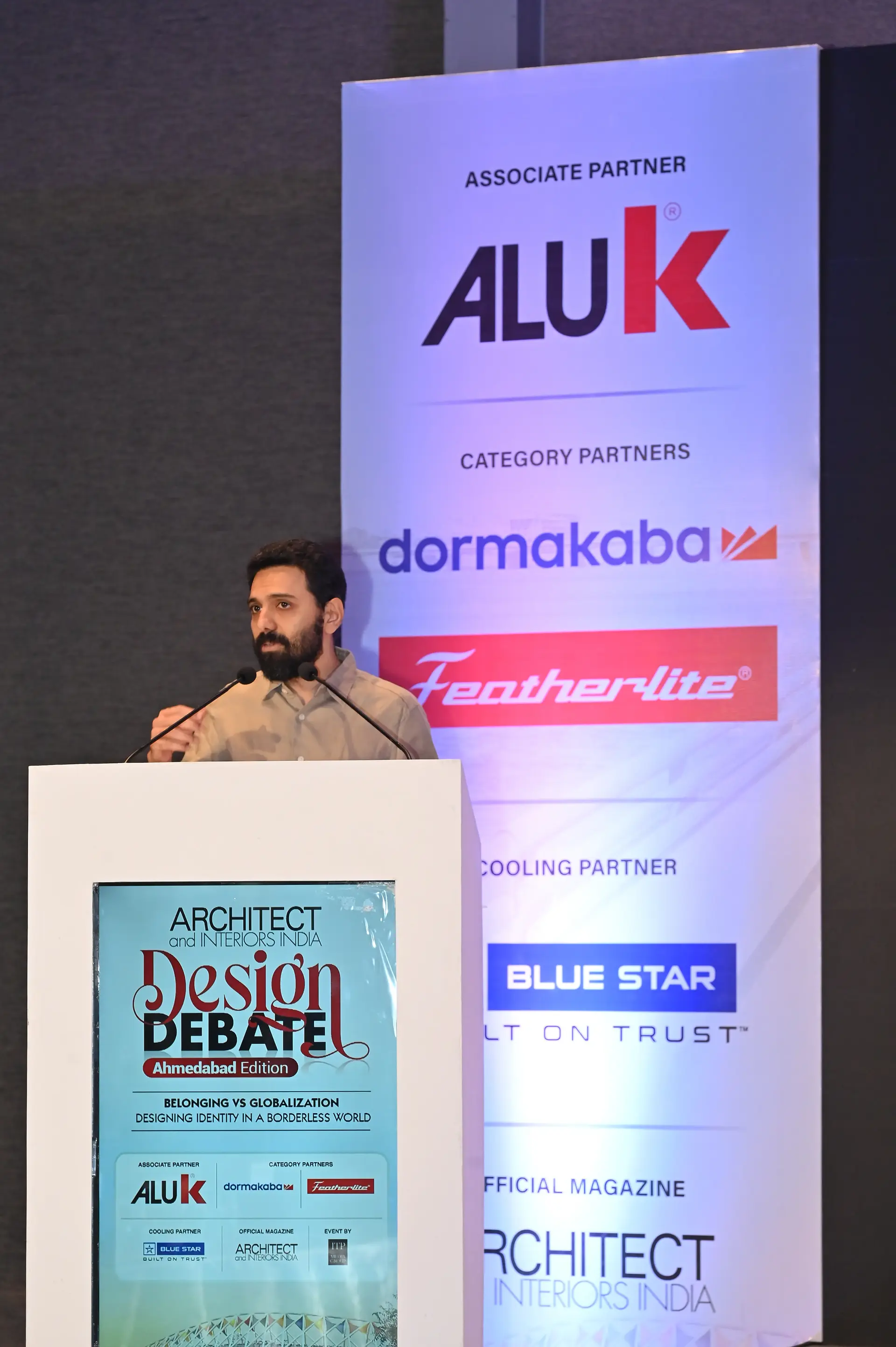 jwalant presenting vayu, a parametric art installation at design debate